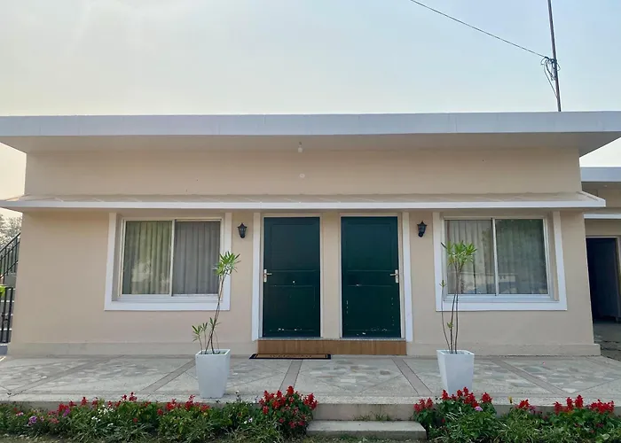 The Bougainvillea Cottage Farmstay Near Dehradun , 2 Bedroom Private Cottage Next To Fields And Orchards With Hill Views