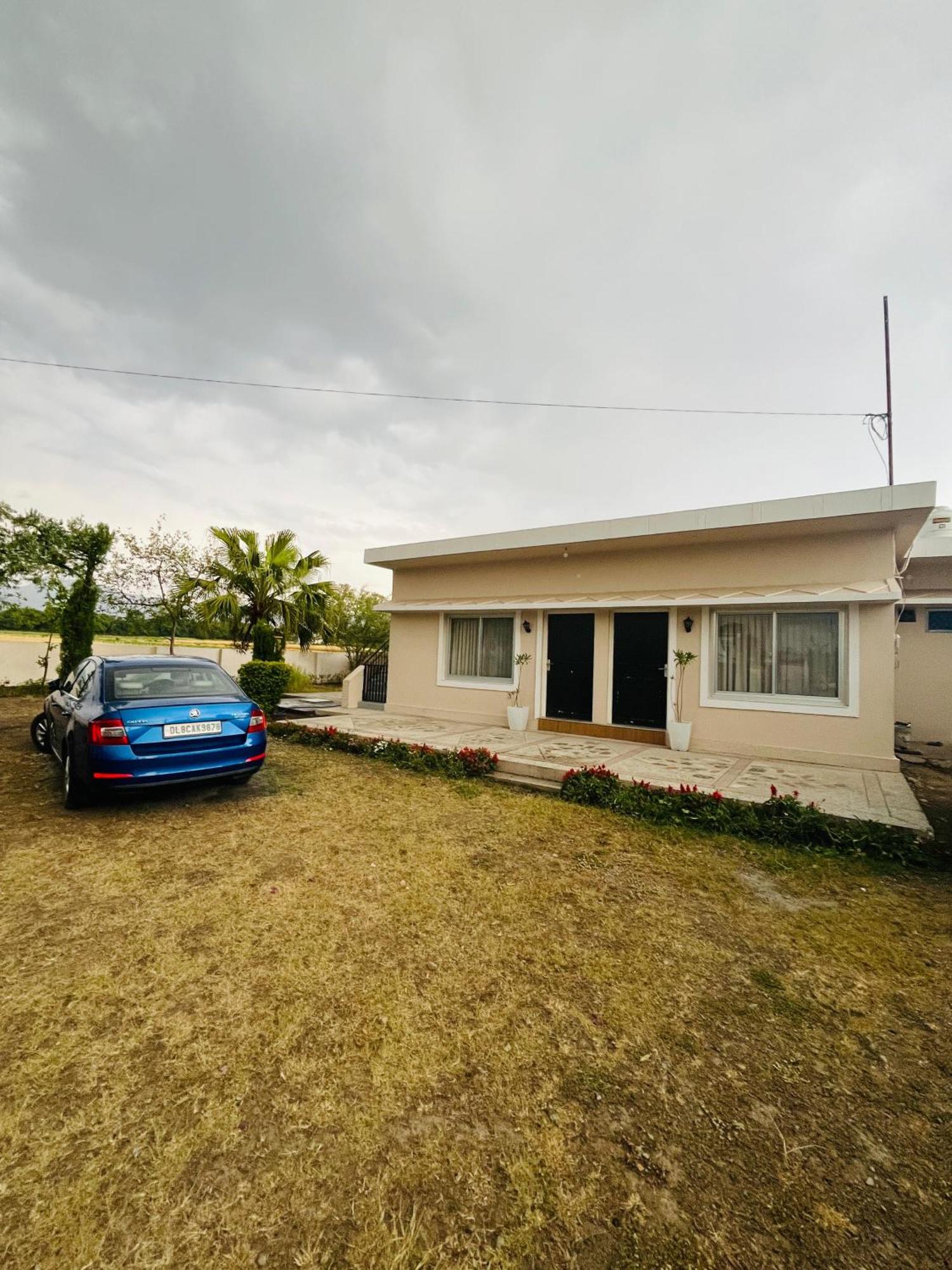 The Bougainvillea Near , 2 Bedroom Private Next To Fields And Orchards With Hill Views
