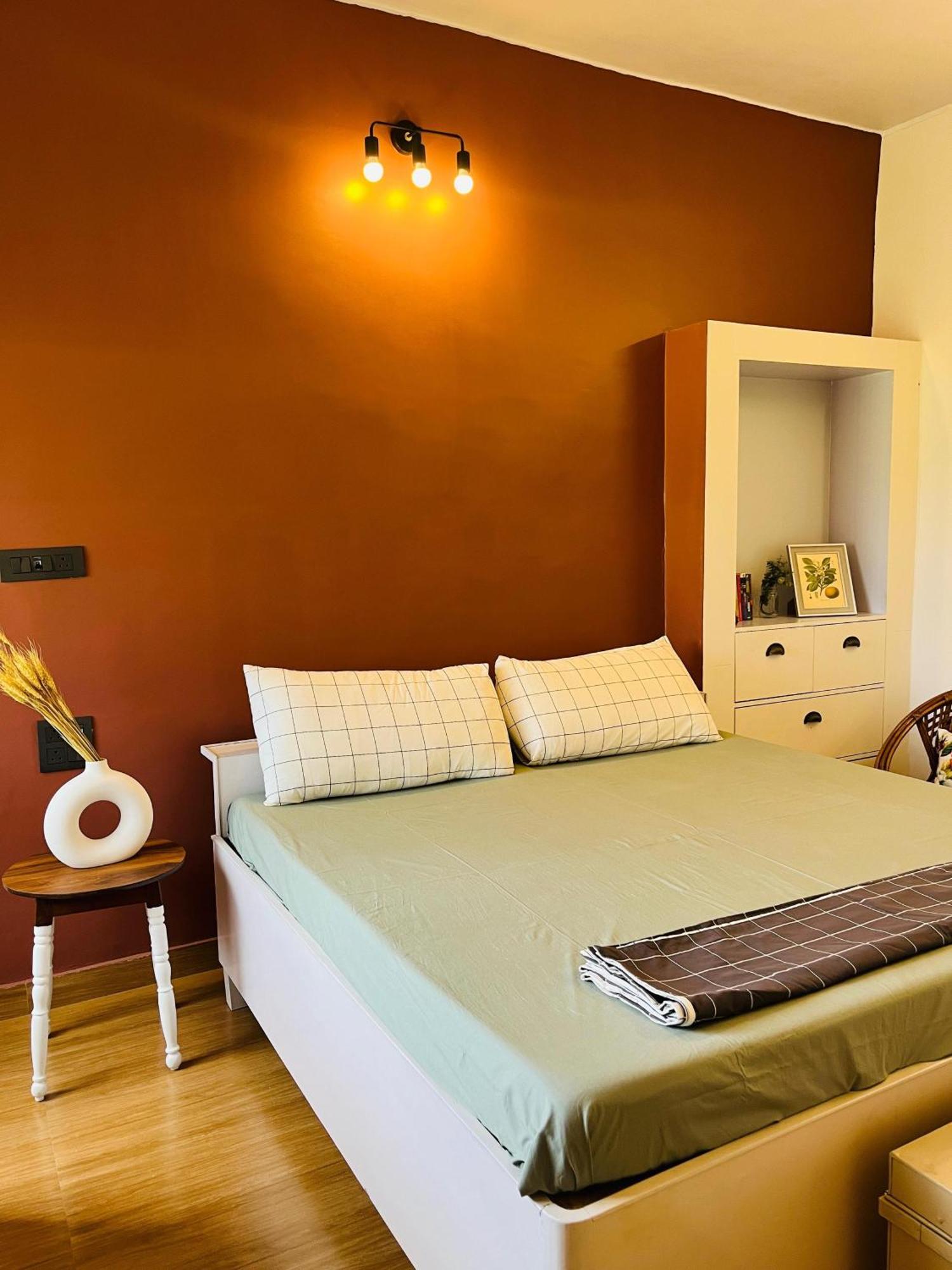 The Bougainvillea Near , 2 Bedroom Private Next To Fields And Orchards With Hill Views Farm stay Dehradun